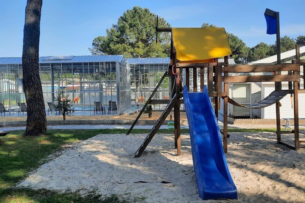 Chez Ced Et Laeti, Appartement Prive Avec Jardin Et Terrasse Dans Residence L'Estuaire Muni D'Une Piscine Couverte Et Aire De Jeu, Linge De Lit Et De Salle D'Eau Ainsi Que Tele, Compris Dans Le Tarif Profitez A Fond De Notre Belle Region Le Verdon-sur-Mer Exterior foto
