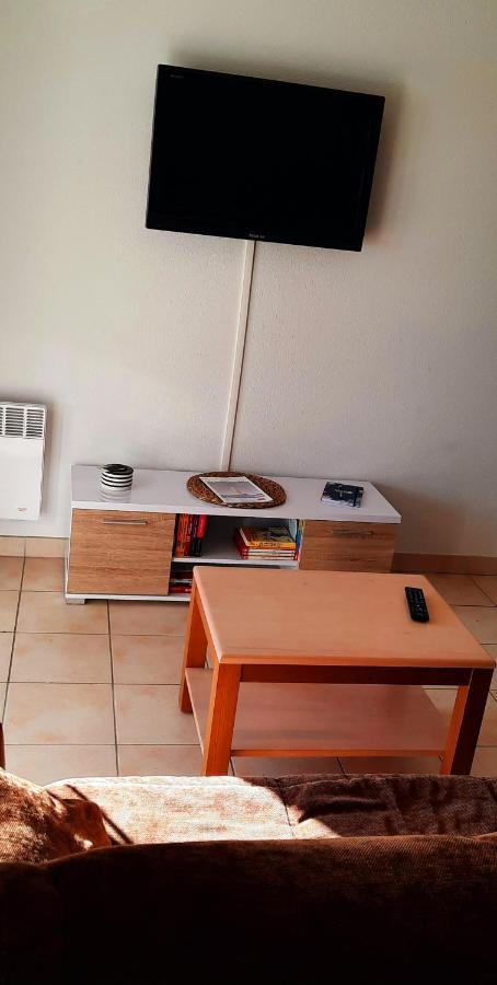 Chez Ced Et Laeti, Appartement Prive Avec Jardin Et Terrasse Dans Residence L'Estuaire Muni D'Une Piscine Couverte Et Aire De Jeu, Linge De Lit Et De Salle D'Eau Ainsi Que Tele, Compris Dans Le Tarif Profitez A Fond De Notre Belle Region Le Verdon-sur-Mer Exterior foto
